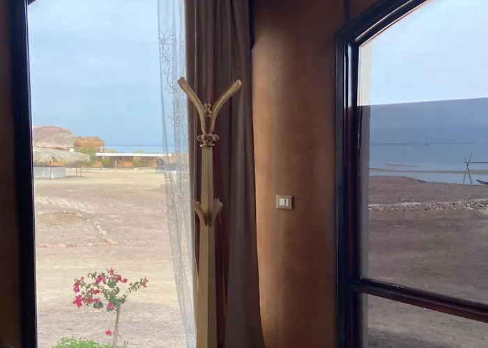Baywatch Camp Otel Nuweiba`
