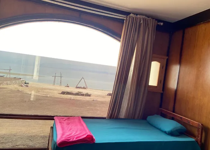 Baywatch Camp Otel