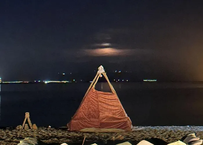 Otel Baywatch Camp *